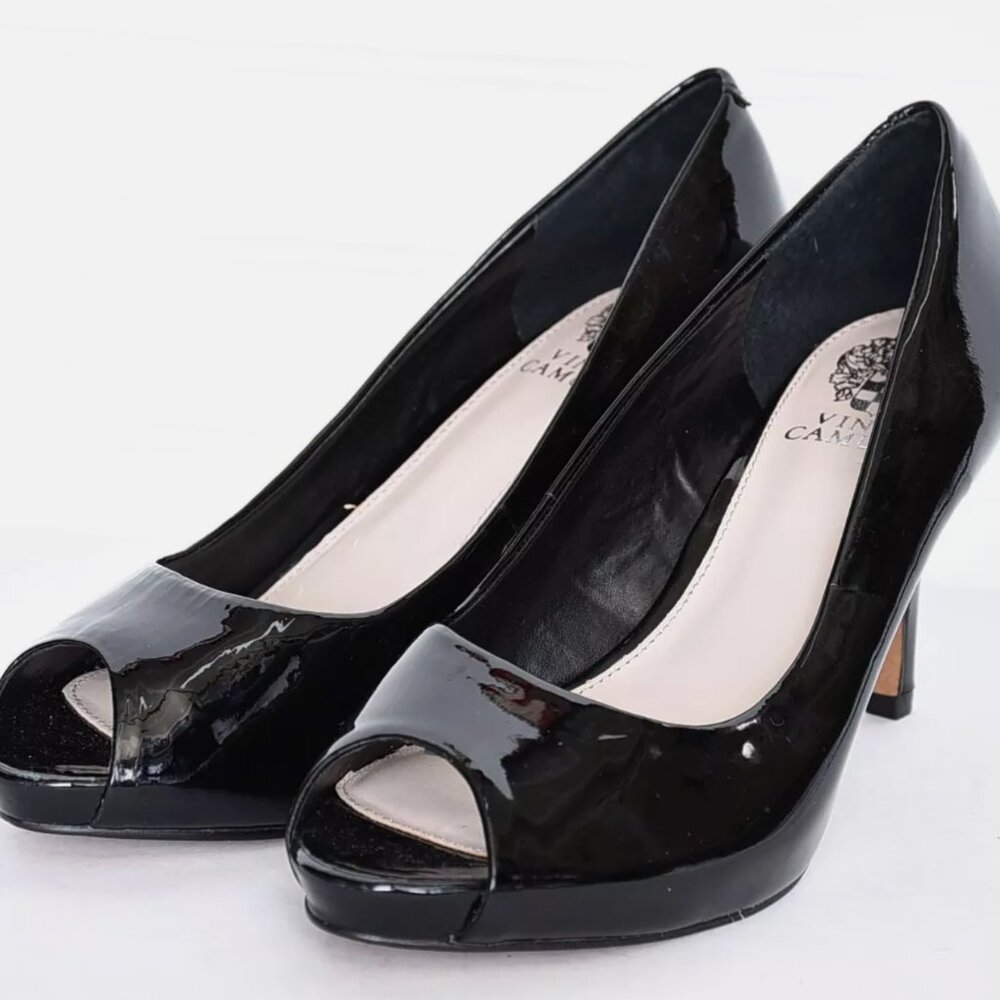 VINCE CAMUTO Kiras Black Patent Leather Open Toe Heel Pumps in Black